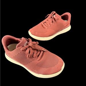 Kizik Lima Merlot Red Shoes Mesh Handsfree Sneakers Women's size 8 X-Wide Unisex
